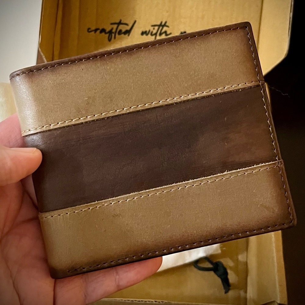Primehide two tone striped leather billfold wallet NWT